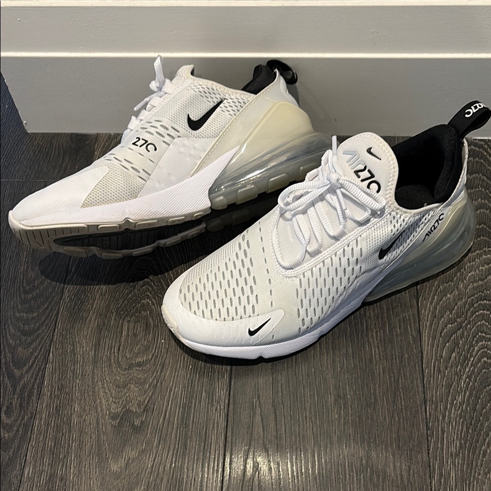 Nike Athletic Shoes White Black Air Max 270